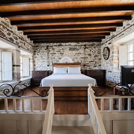 Restored 1800s Traditional Maisonette With Castle View Agia Marina (Leros)