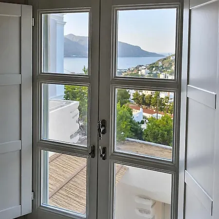 Restored 1800s Traditional Maisonette With Castle View