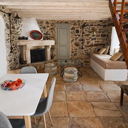 Hébergement de vacances Restored 1800s Traditional Maisonette With Castle View Agia Marina (Leros)