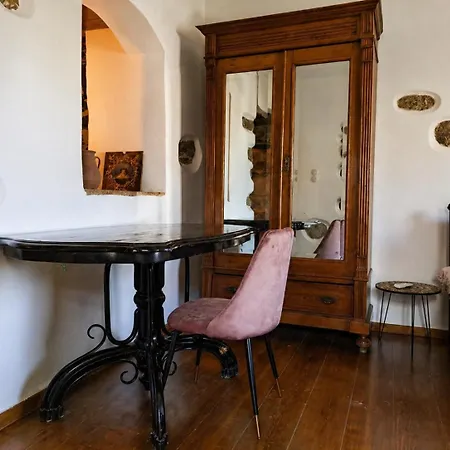 Restored 1800s Traditional Maisonette With Castle View Hébergement de vacances Agia Marina (Leros)