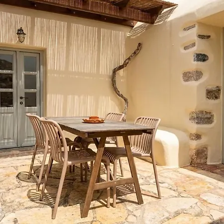 Restored 1800s Traditional Maisonette With Castle View Hébergement de vacances Agia Marina (Leros)