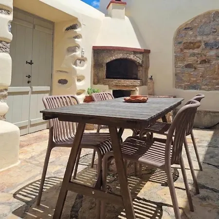 Hébergement de vacances Restored 1800s Traditional Maisonette With Castle View Agia Marina (Leros)