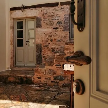 Hébergement de vacances Restored 1800s Traditional Maisonette With Castle View Agia Marina (Leros)