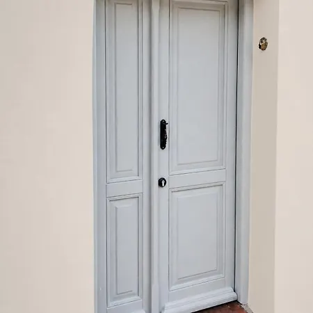 Restored 1800s Traditional Maisonette With Castle View Hébergement de vacances *